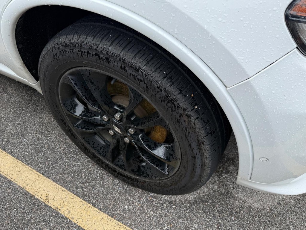Dodge Durango Vehicle Full-screen Gallery Image 05