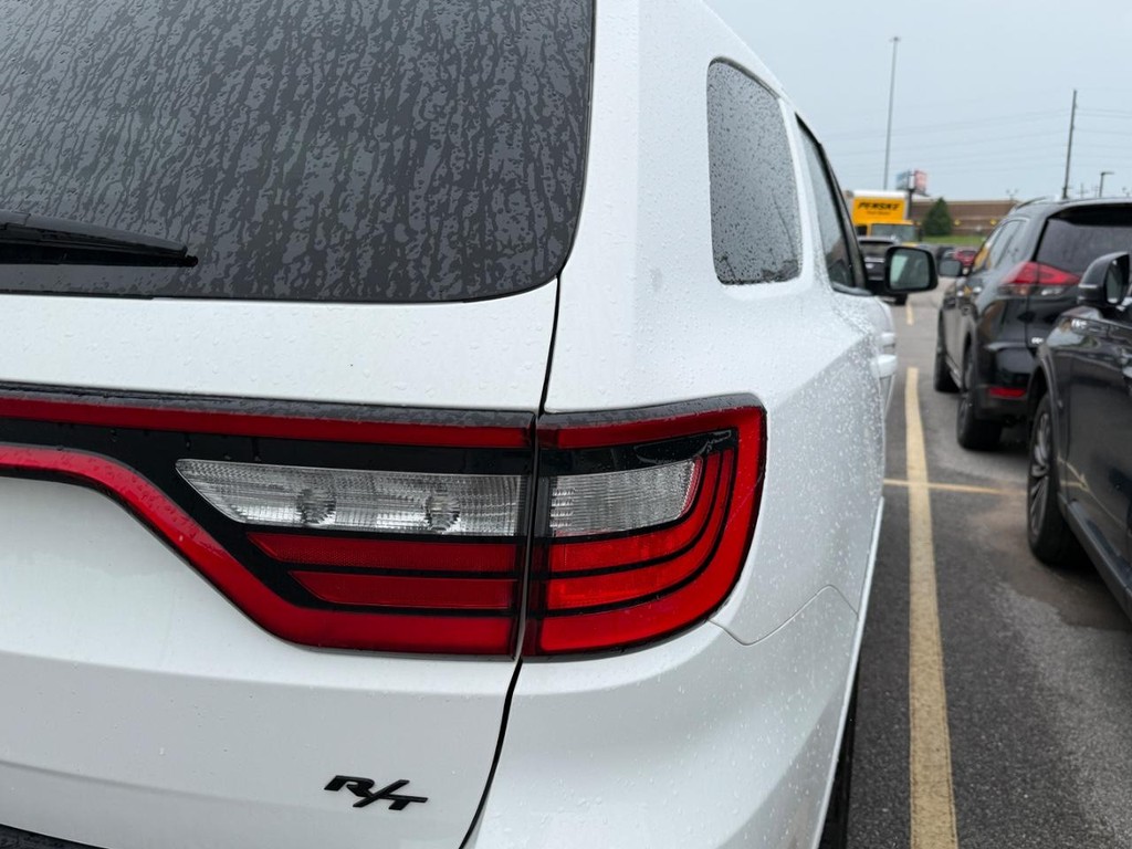 Dodge Durango Vehicle Full-screen Gallery Image 08