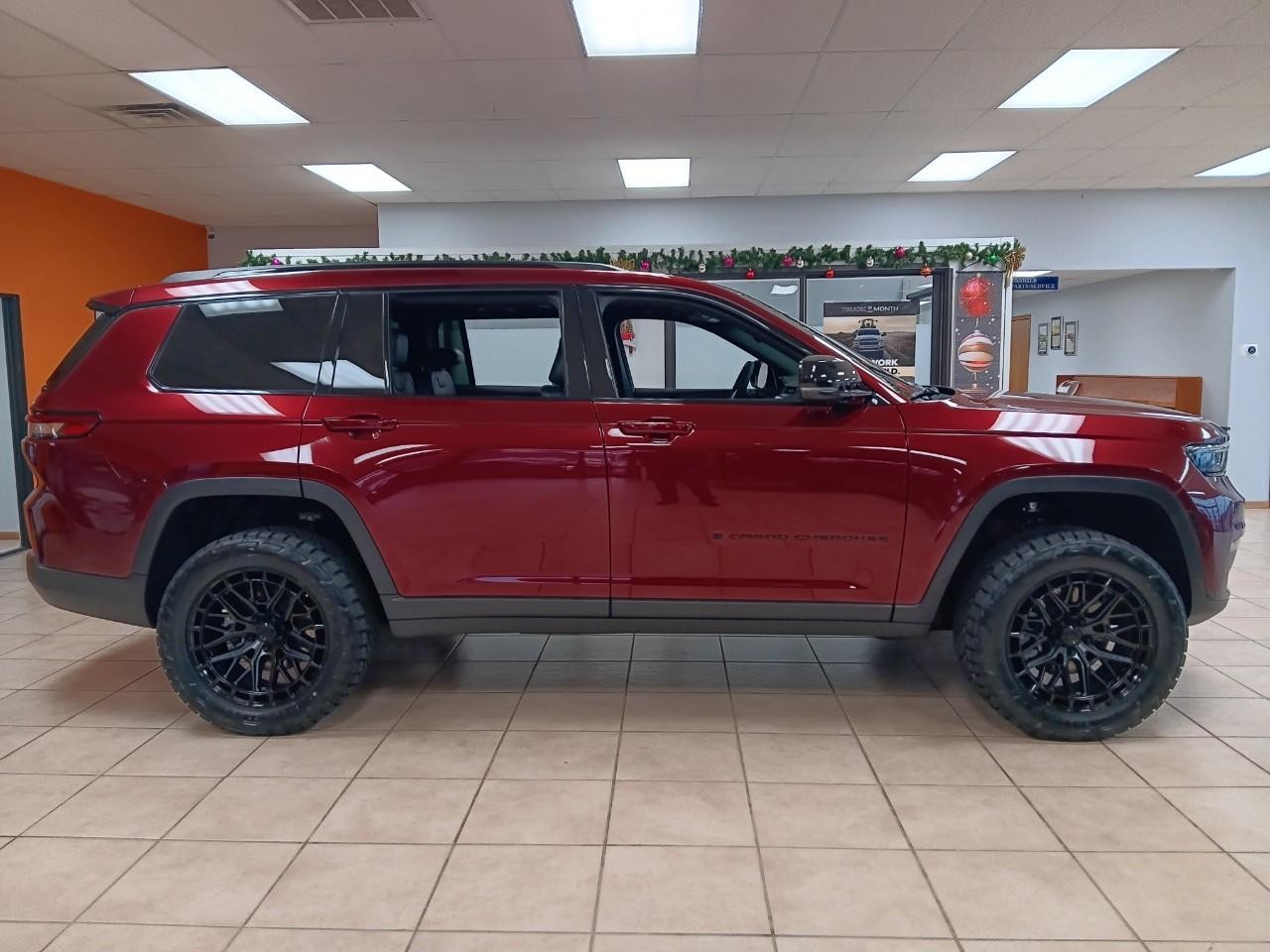 2024 Velvet Red Pearlcoat Jeep Grand Cherokee L Limited 4X4 SUV