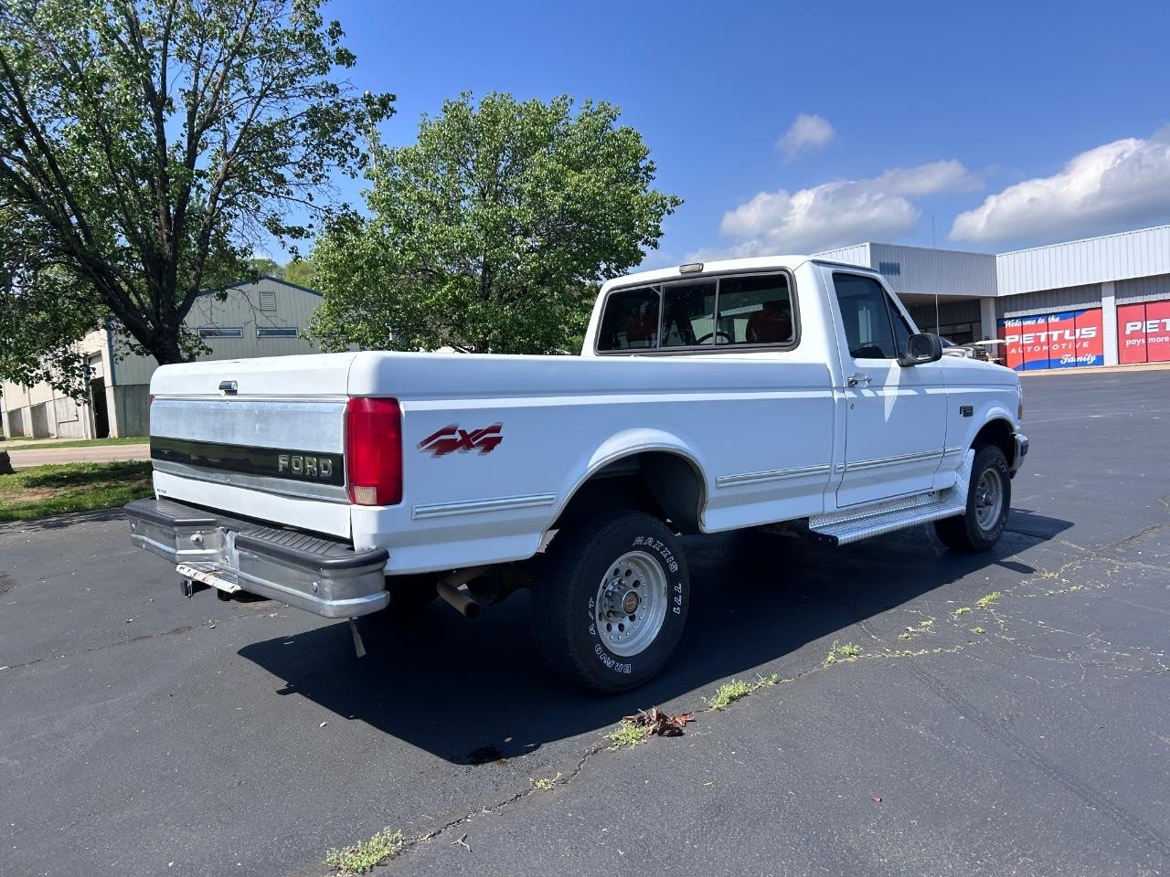 1992 Ford F-150 WB 4WD Undefined