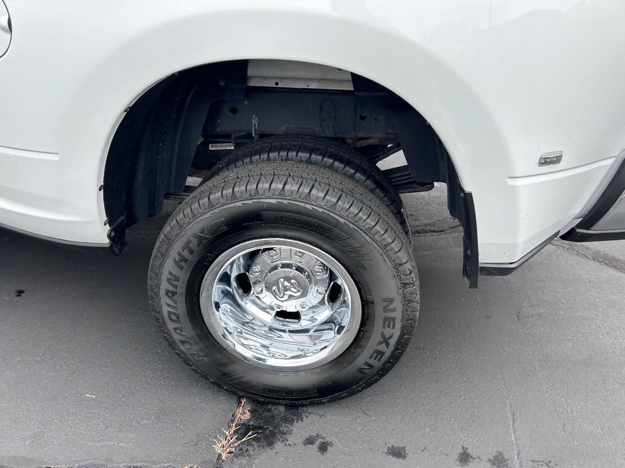 2024 Bright White Clearcoat Ram 3500 Big Horn 4X4 Truck