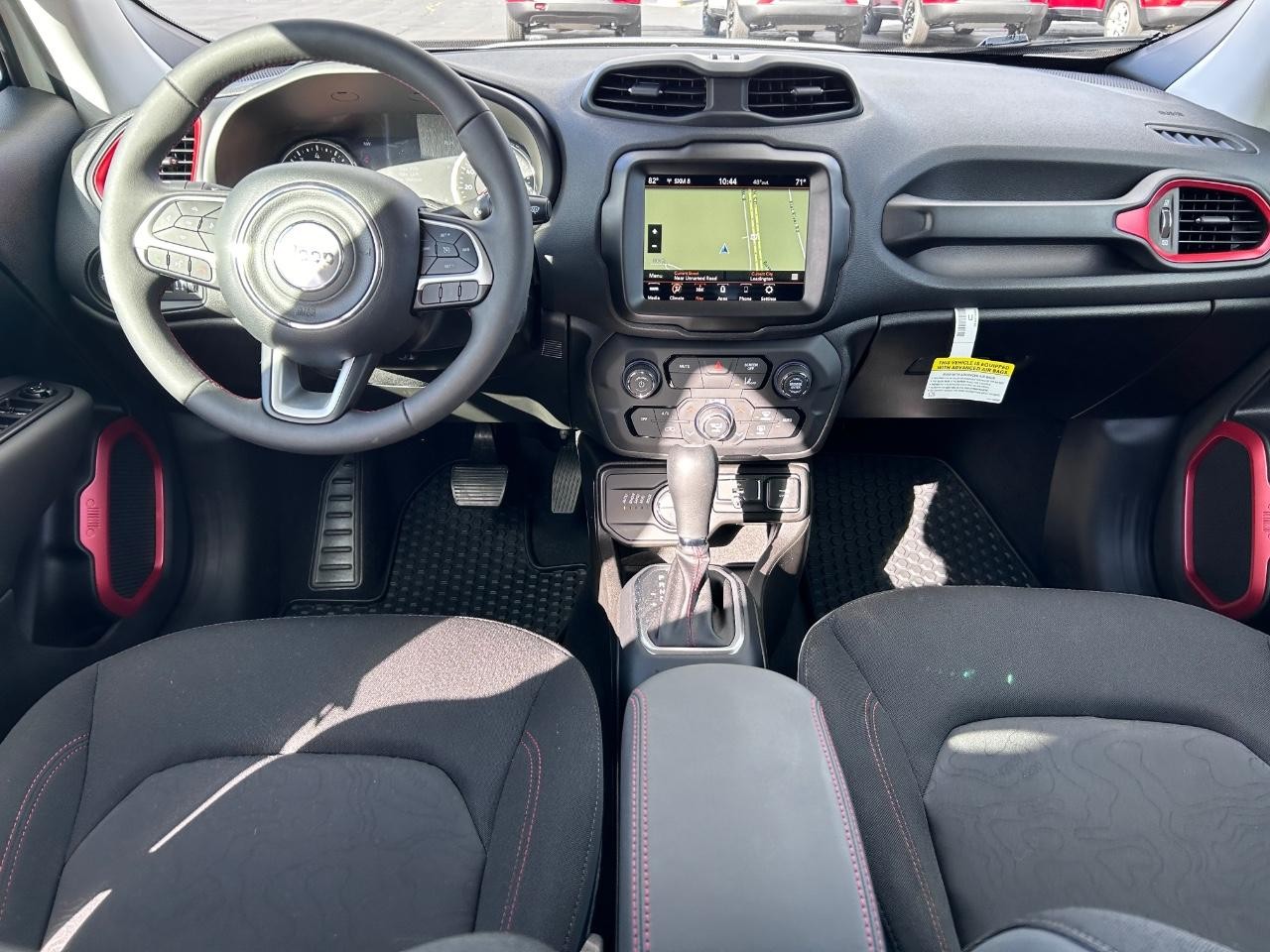 2023 Alpine White Clearcoat Jeep Renegade Trailhawk 4X4 SUV