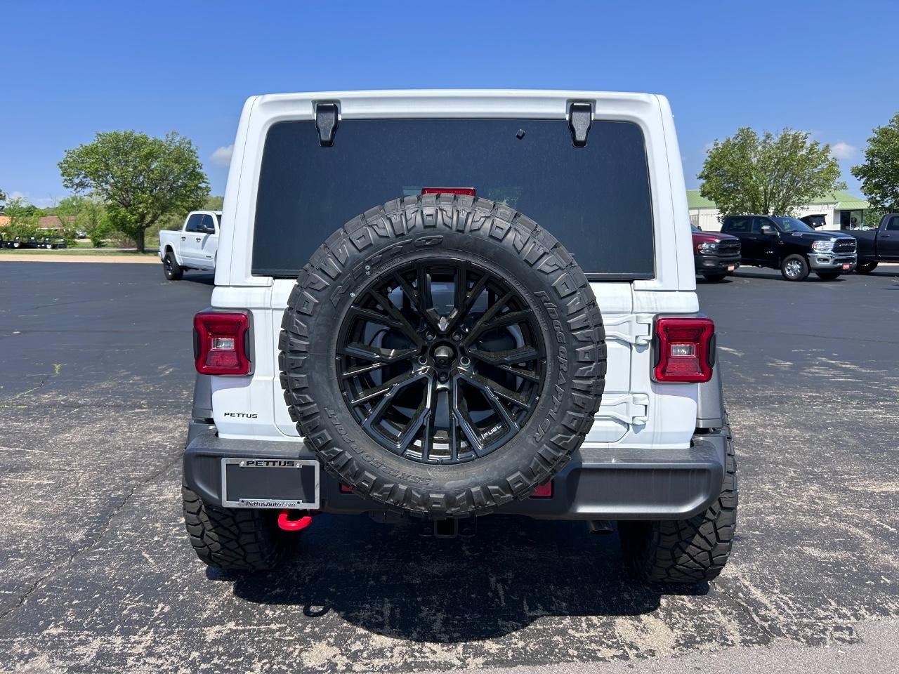 2025 Bright White Clearcoat Jeep Wrangler Rubicon 4X4 SUV