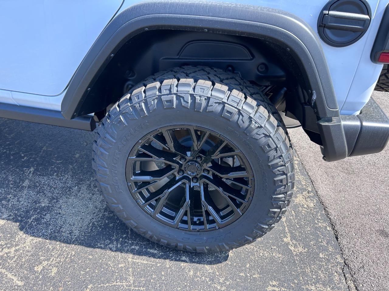 2025 Bright White Clearcoat Jeep Wrangler Rubicon 4X4 SUV