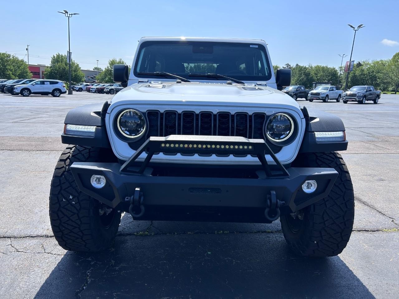 2025 Bright White Clearcoat Jeep Wrangler Rubicon 4X4 SUV