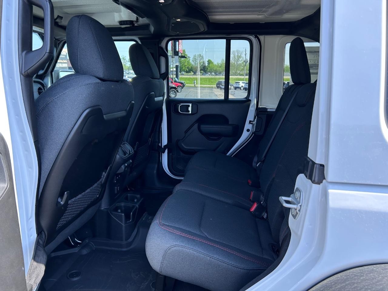 2025 Bright White Clearcoat Jeep Wrangler Rubicon 4X4 SUV