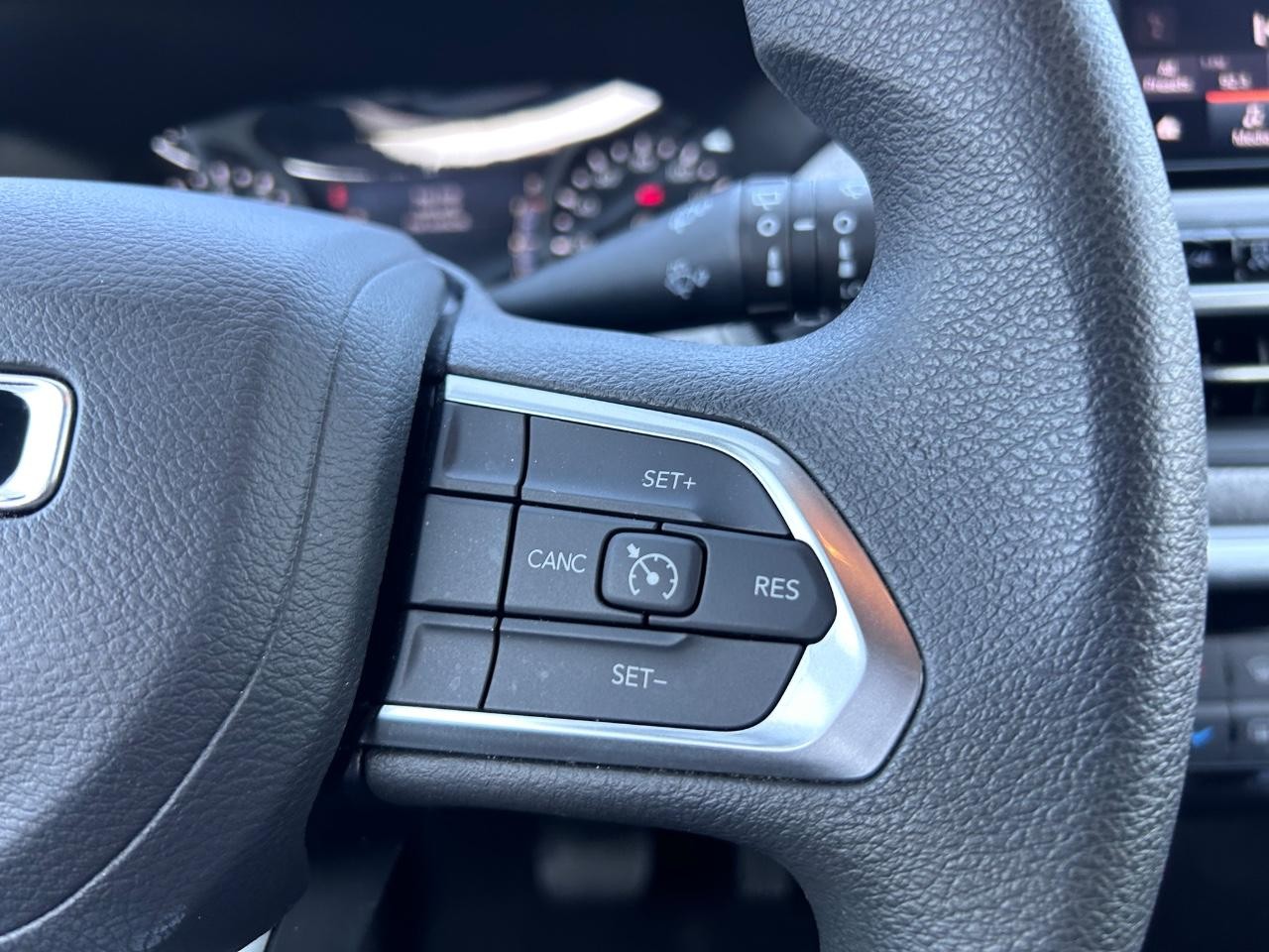 2025 Bright White Clearcoat Jeep Compass Sport 4X4 SUV
