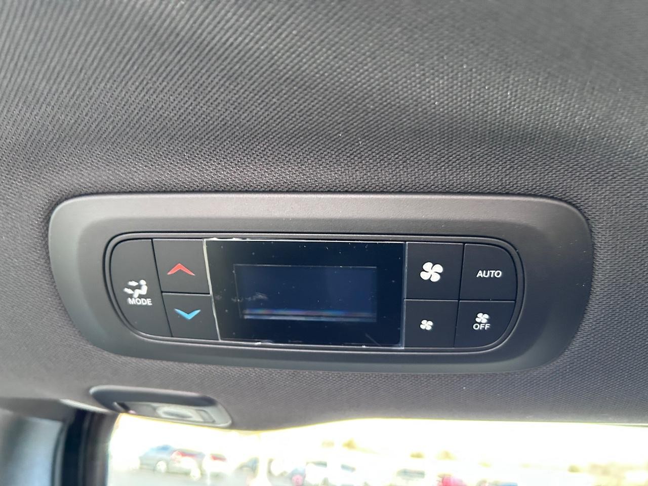 2025 Diamond Black Crystal Pearlcoat Chrysler Pacifica Limited AWD Van