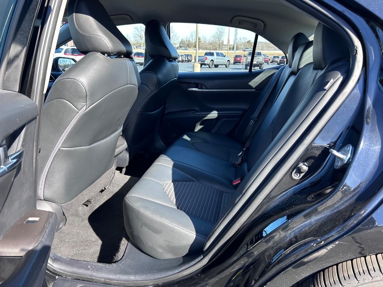 2022 Midnight Black Metallic Toyota Camry SE FWD Sedan