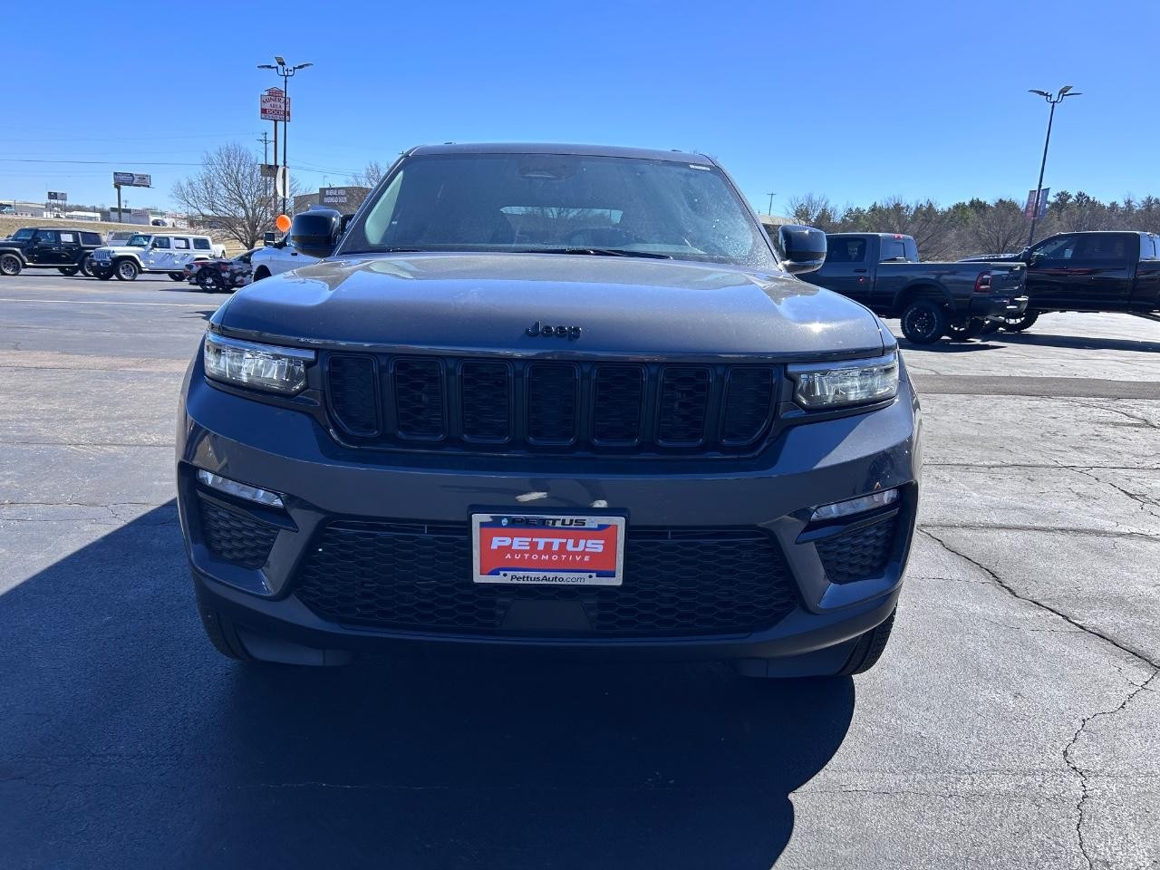 2025 Baltic Gray Metallic Clearcoat Jeep Grand Cherokee Limited 4X4 SUV