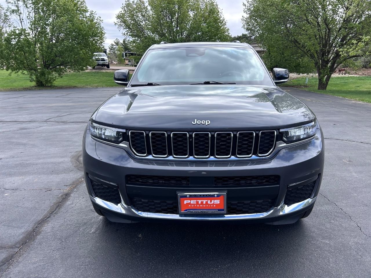 2022 Baltic Gray Metallic Clearcoat Jeep Grand Cherokee L Limited 4X4 SUV