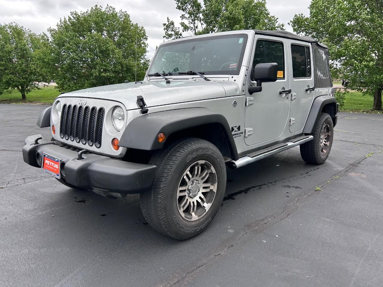 2008 Bright Silver Metallic Jeep Wrangler Unlimited X 4X4 SUV