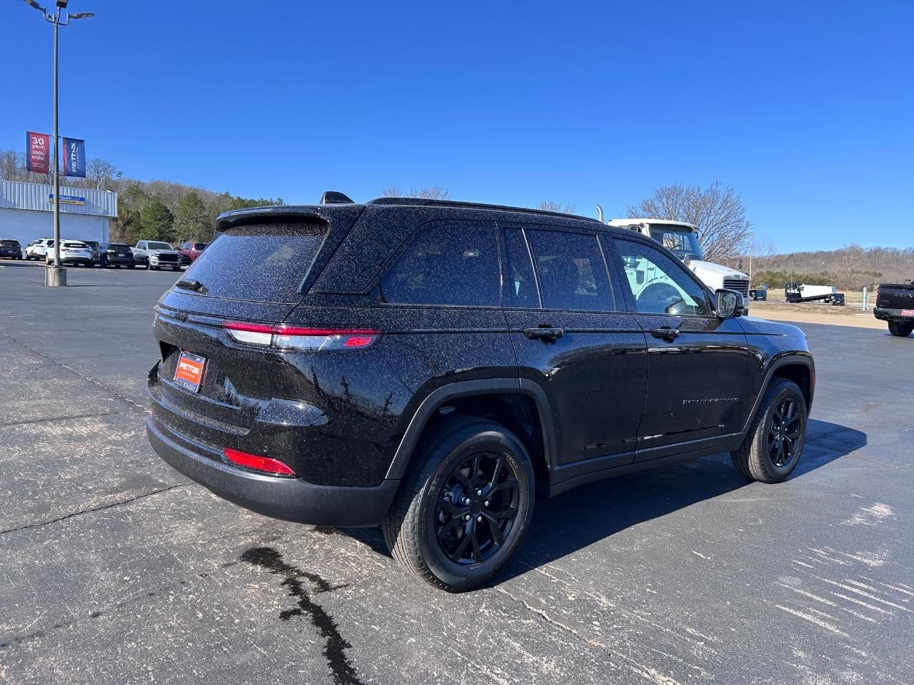 2025 Diamond Black Crystal Pearlcoat Jeep Grand Cherokee Altitude X 4X4 SUV