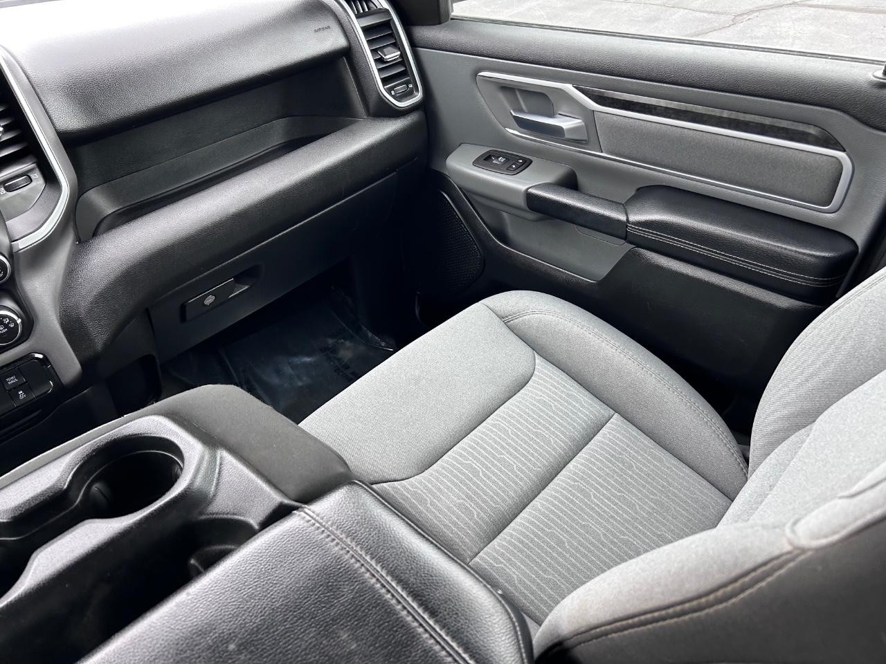 2021 Bright White Clearcoat Ram 1500 Big Horn/Lone Star 4X4 Truck