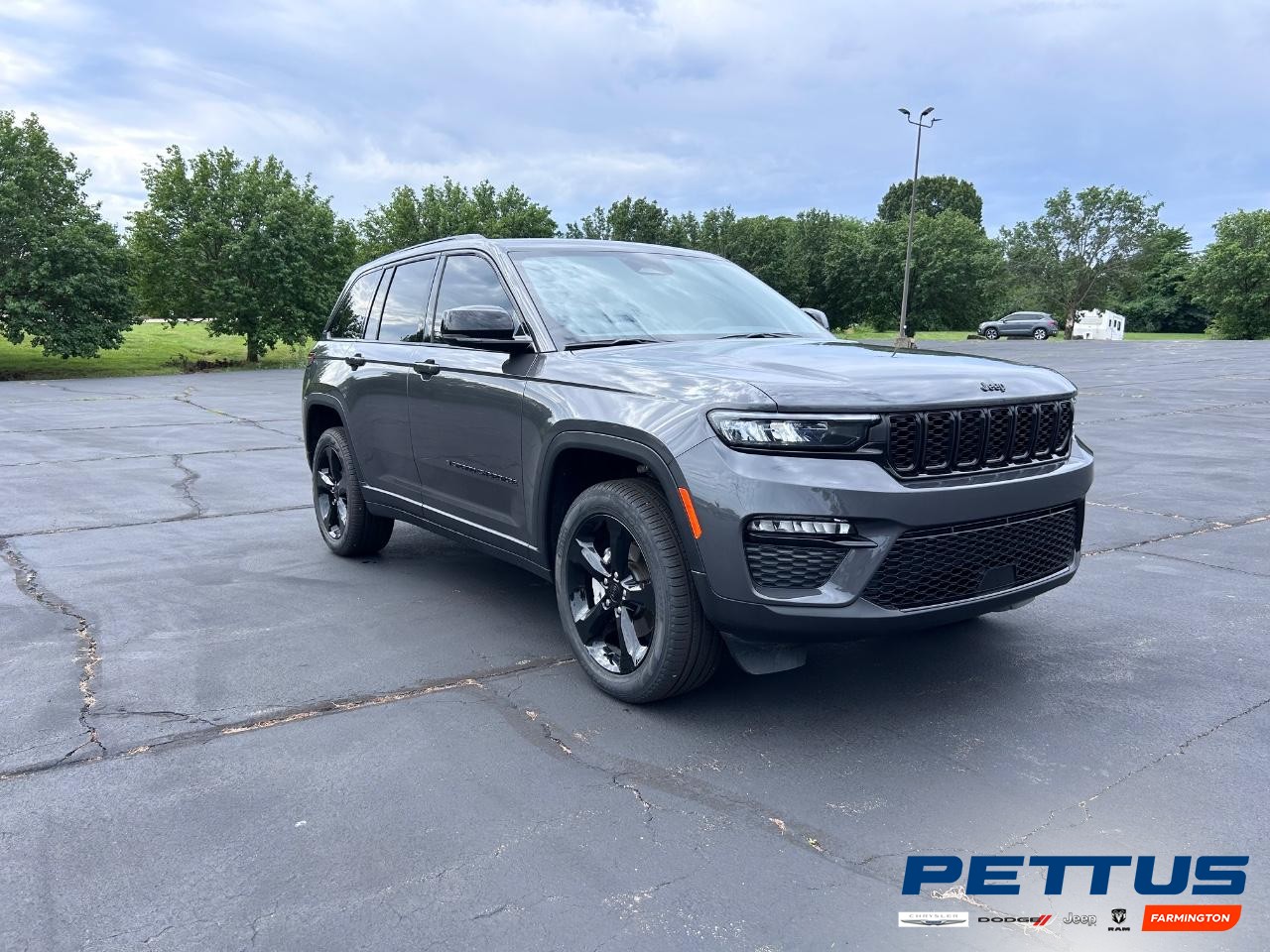 2025 Baltic Gray Metallic Clearcoat Jeep Grand Cherokee Limited SUV