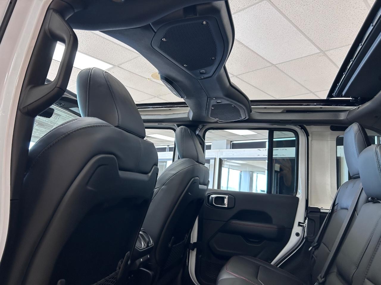 2025 Bright White Clearcoat Jeep Wrangler Rubicon X 4X4 SUV