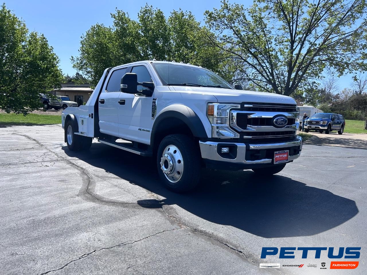 2020 Oxford White Ford Super Duty F-450 DRW XLT DRW Truck
