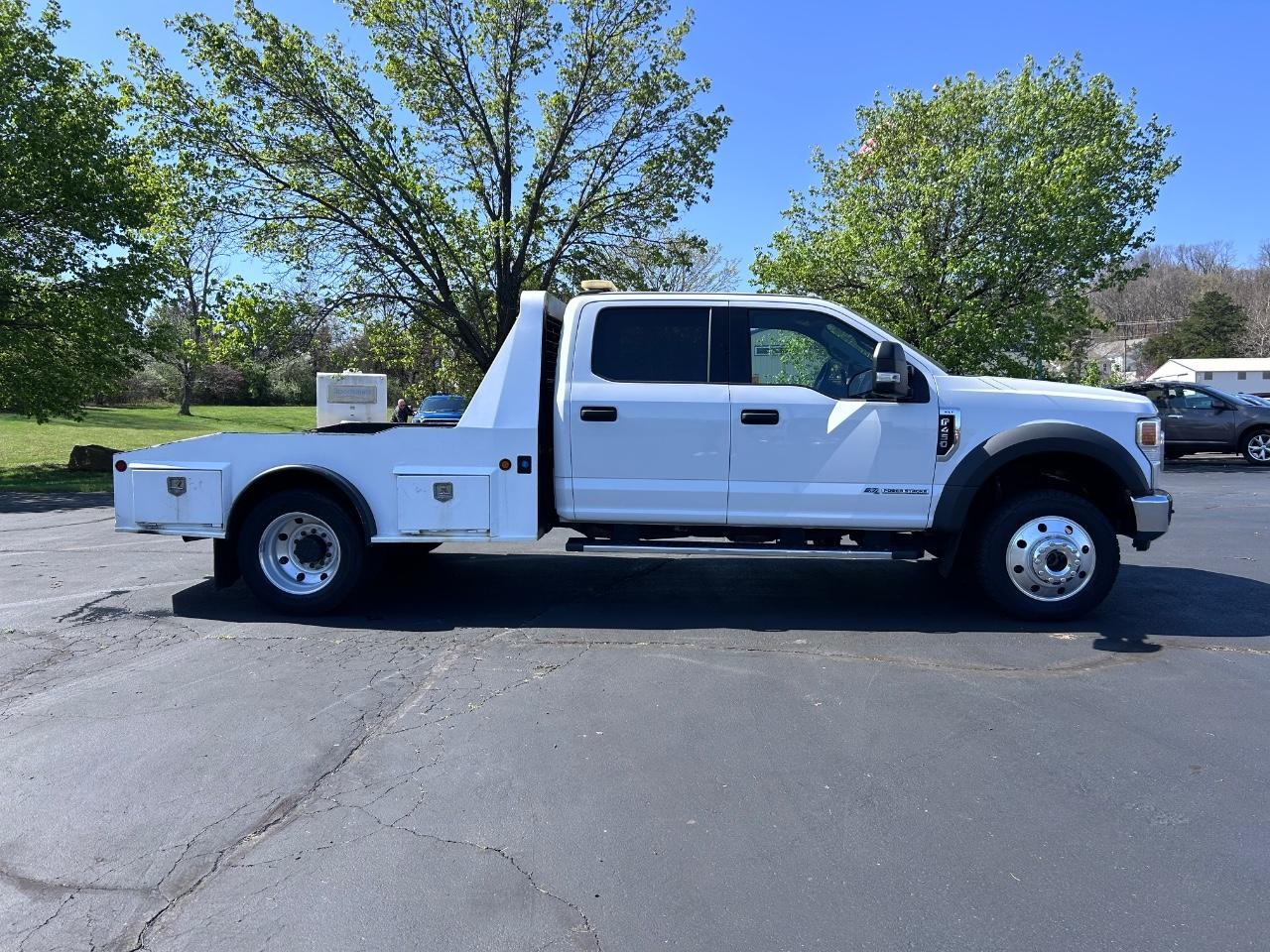 2020 Oxford White Ford Super Duty F-450 DRW XLT DRW 4X4 Truck
