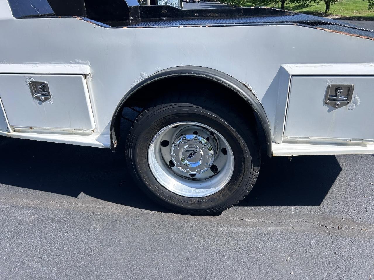 2020 Oxford White Ford Super Duty F-450 DRW XLT DRW 4X4 Truck