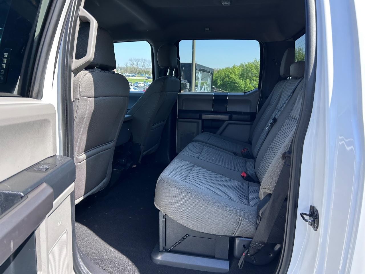 2020 Oxford White Ford Super Duty F-450 DRW XLT DRW 4X4 Truck