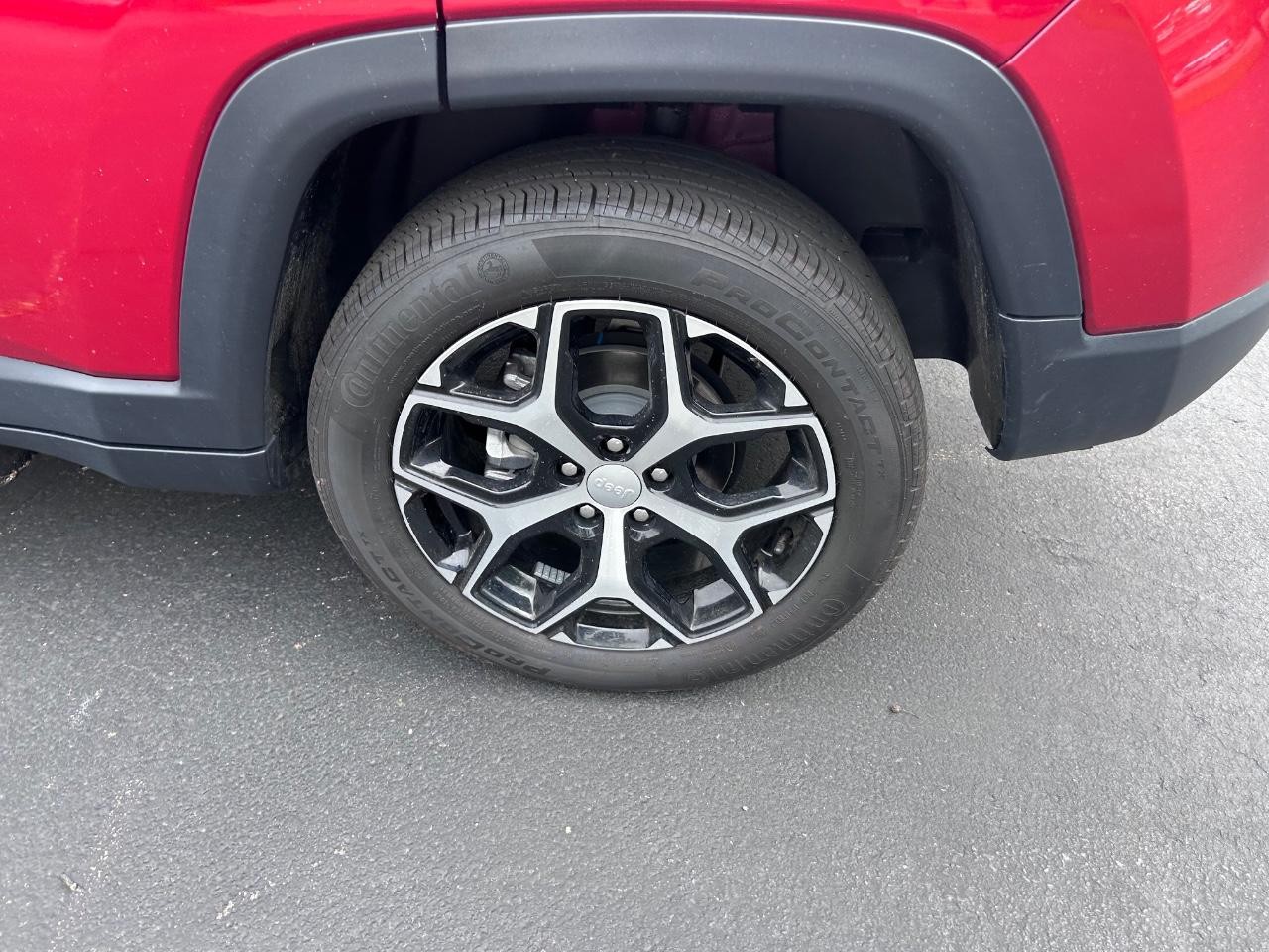 2024 Red Hot Pearlcoat Jeep Compass Limited 4X4 SUV