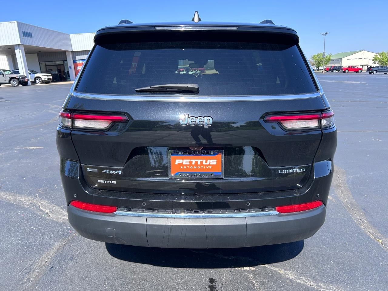 2021 Diamond Black Crystal Pearlcoat Jeep Grand Cherokee L Limited 4X4 SUV