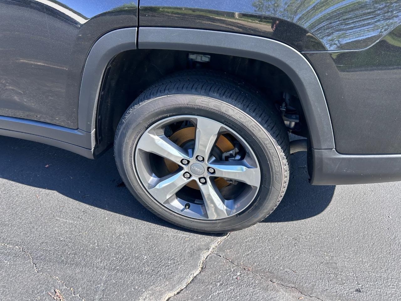 2021 Diamond Black Crystal Pearlcoat Jeep Grand Cherokee L Limited 4X4 SUV