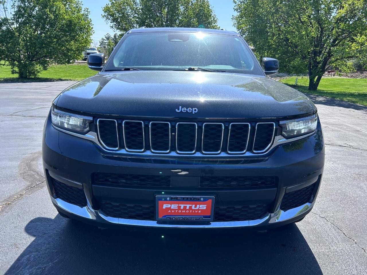 2021 Diamond Black Crystal Pearlcoat Jeep Grand Cherokee L Limited 4X4 SUV