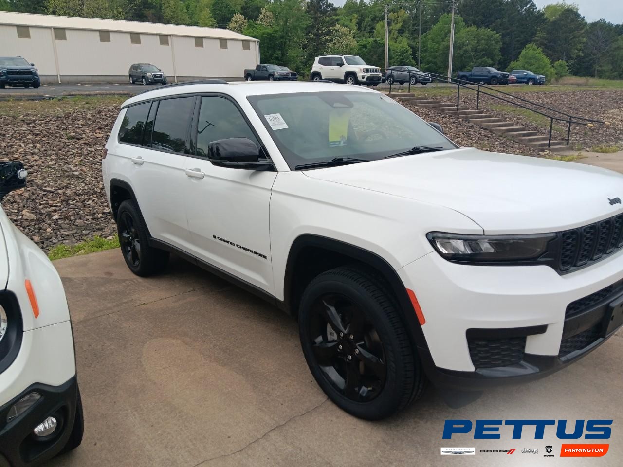 2023 Bright White Clearcoat Jeep Grand Cherokee L Altitude SUV