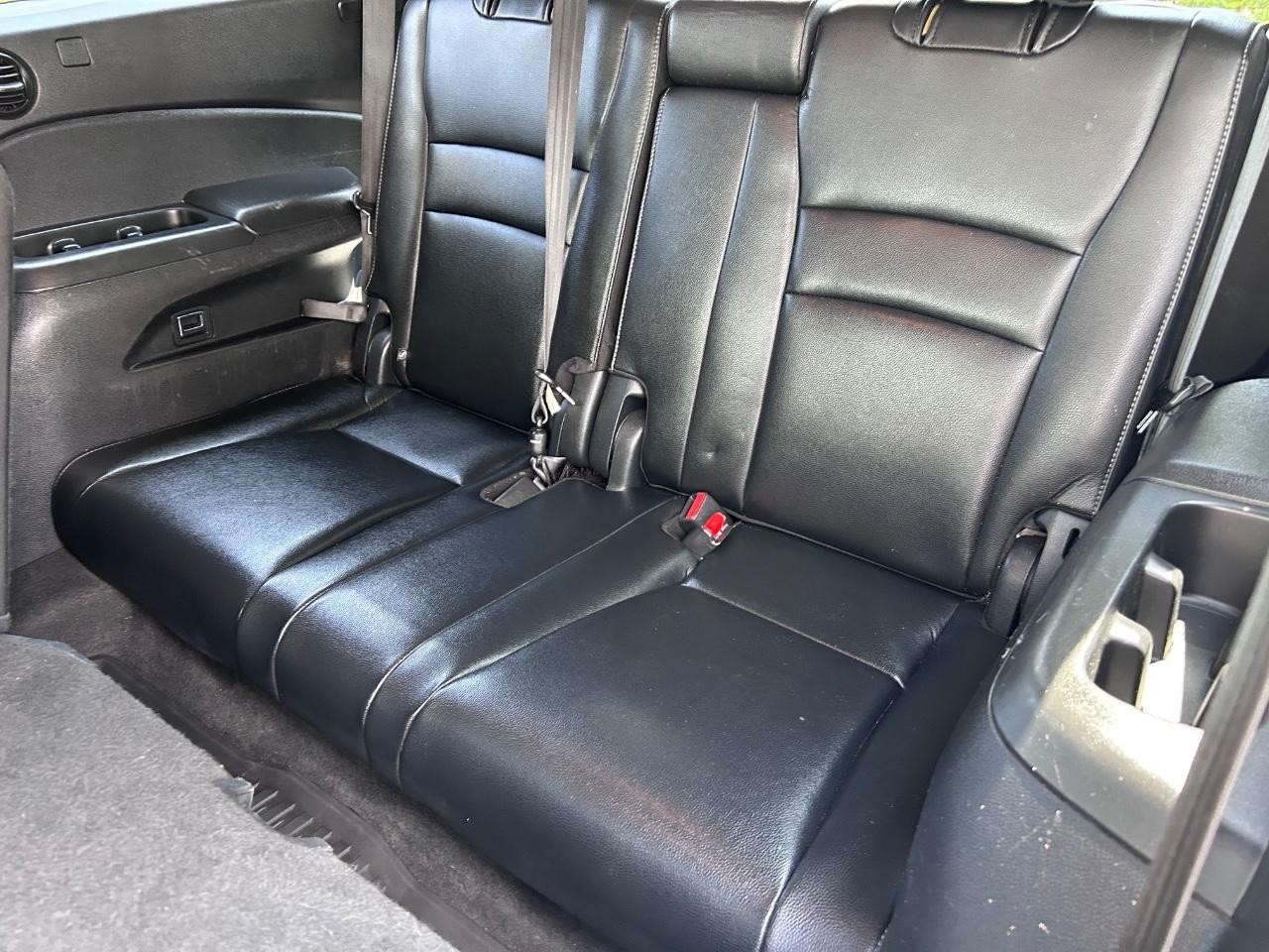 2019 Crystal Black Pearl Honda Pilot Touring 8 Passenger AWD SUV