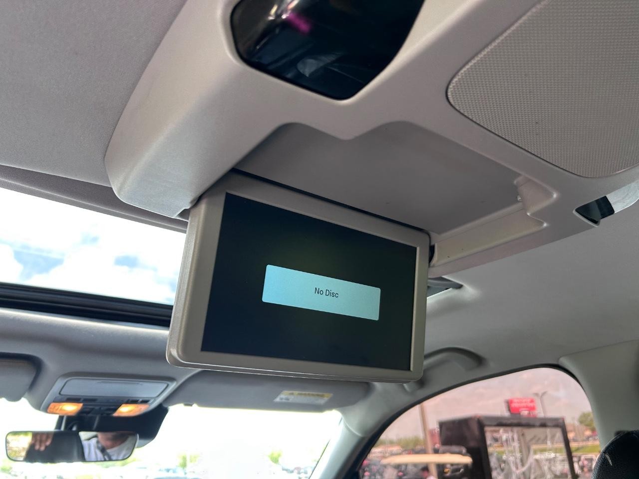 2019 Crystal Black Pearl Honda Pilot Touring 8 Passenger AWD SUV