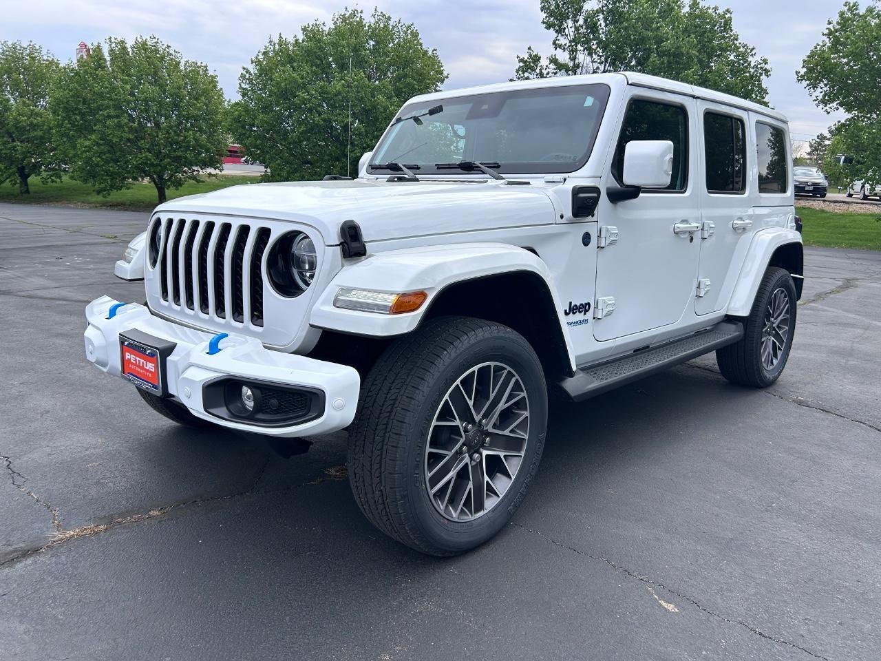 2022 Bright White Clearcoat Jeep Wrangler 4xe Unlimited Sahara High Altitude 4xe 4X4 SUV