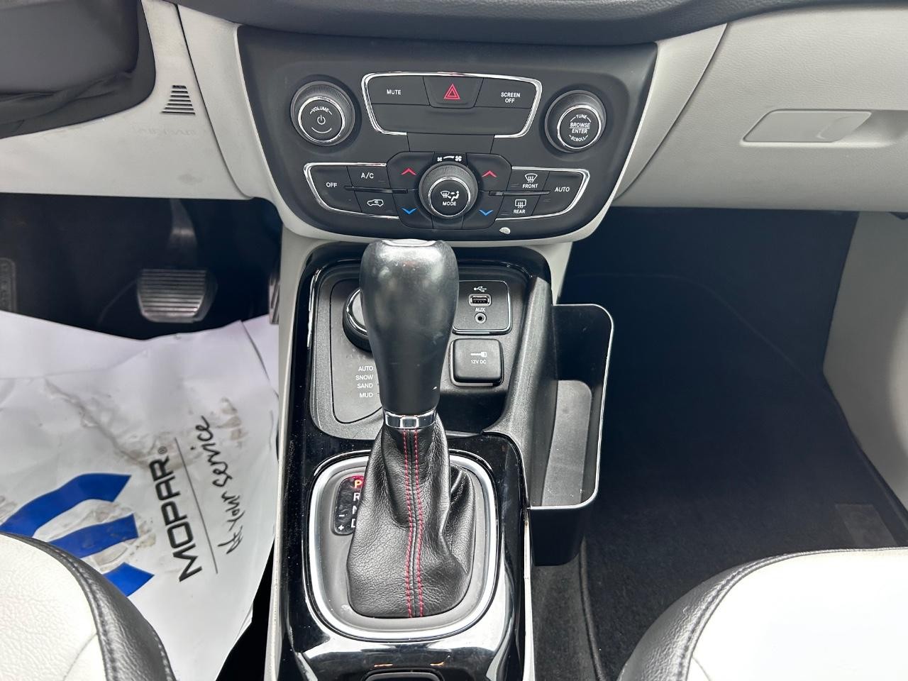 2018 White Clearcoat Jeep Compass Limited 4X4 SUV