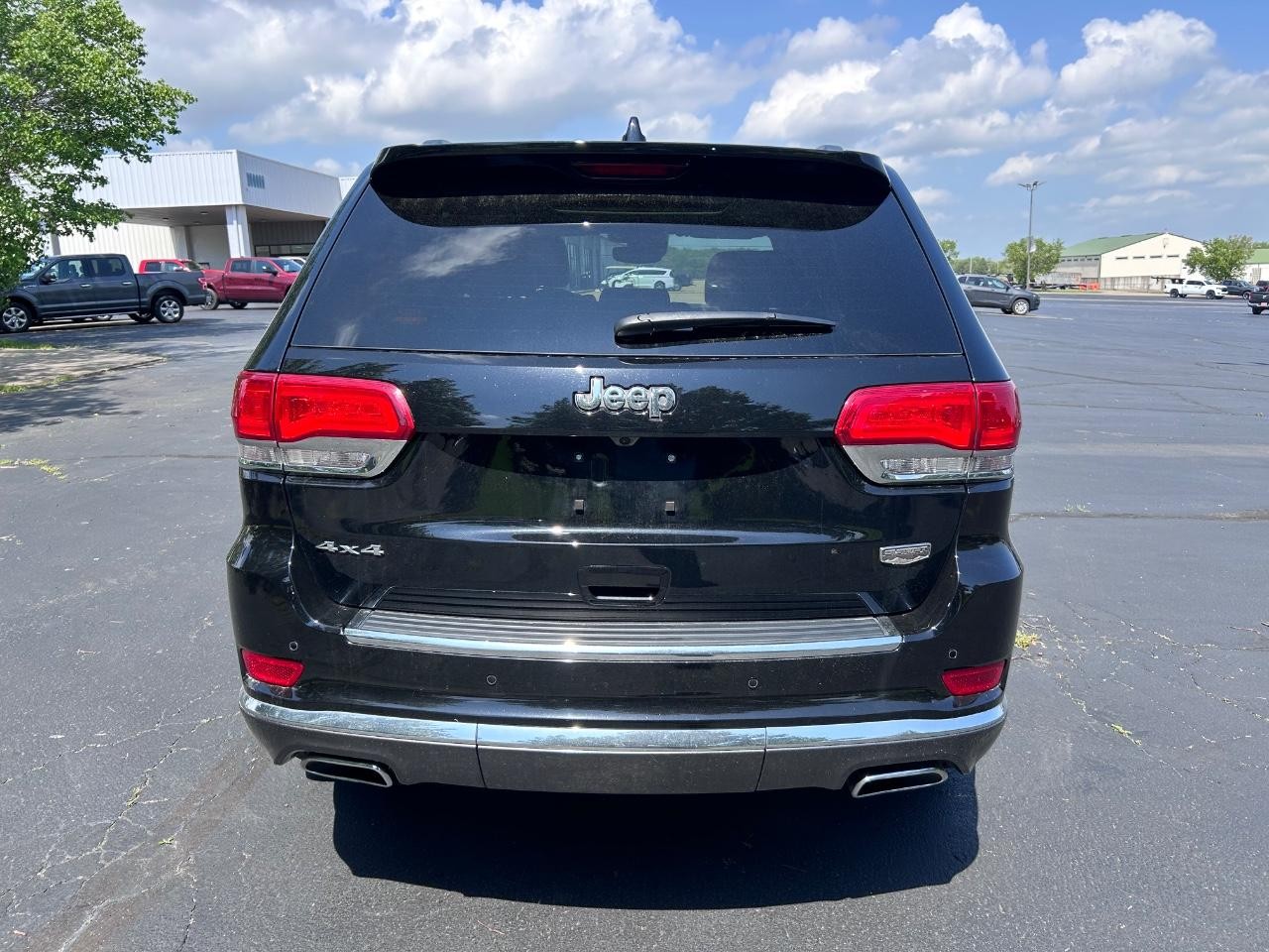 2021 Diamond Black Crystal Pearlcoat Jeep Grand Cherokee Summit 4X4 SUV
