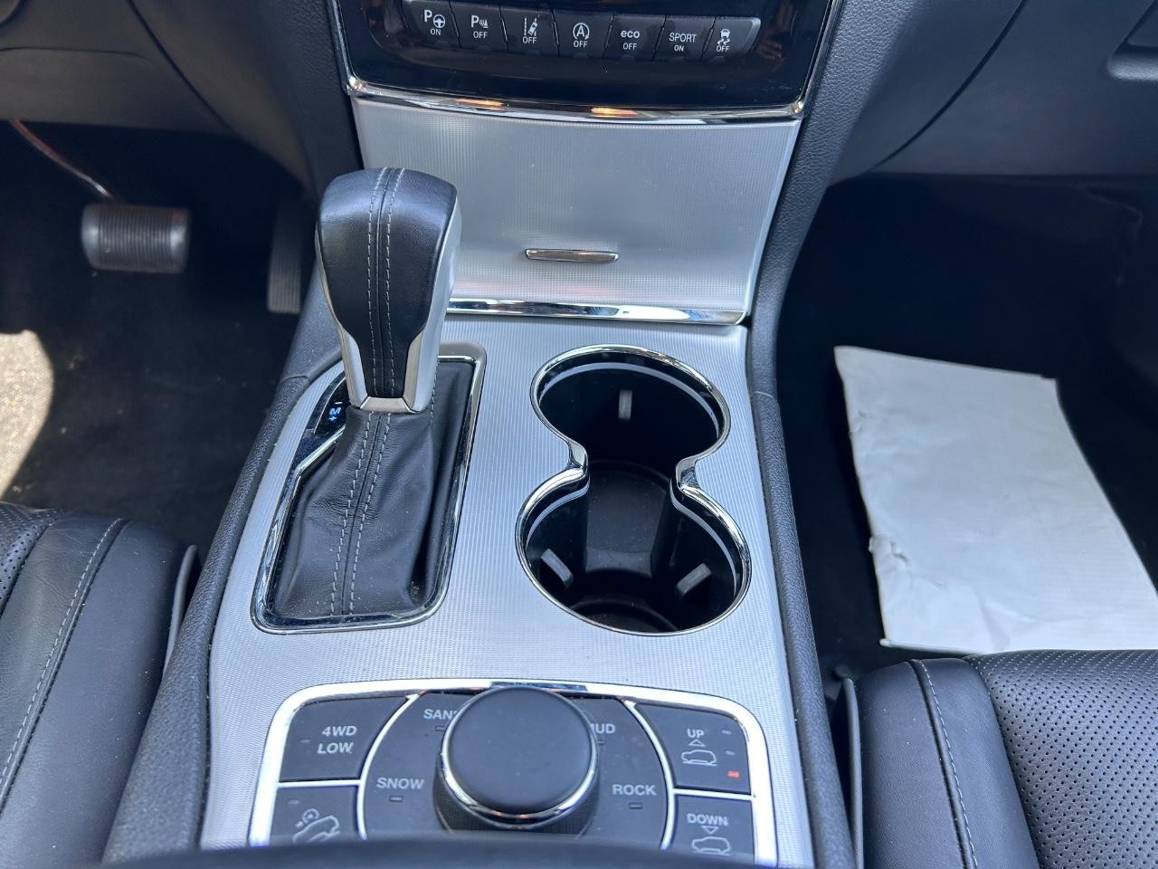 2021 Diamond Black Crystal Pearlcoat Jeep Grand Cherokee Summit 4X4 SUV