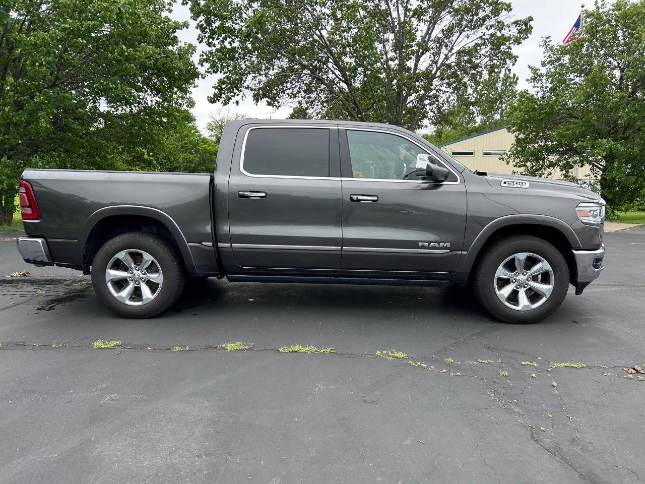 2019 Granite Crystal Metallic Clearcoat Ram 1500 Limited 4X4 Truck
