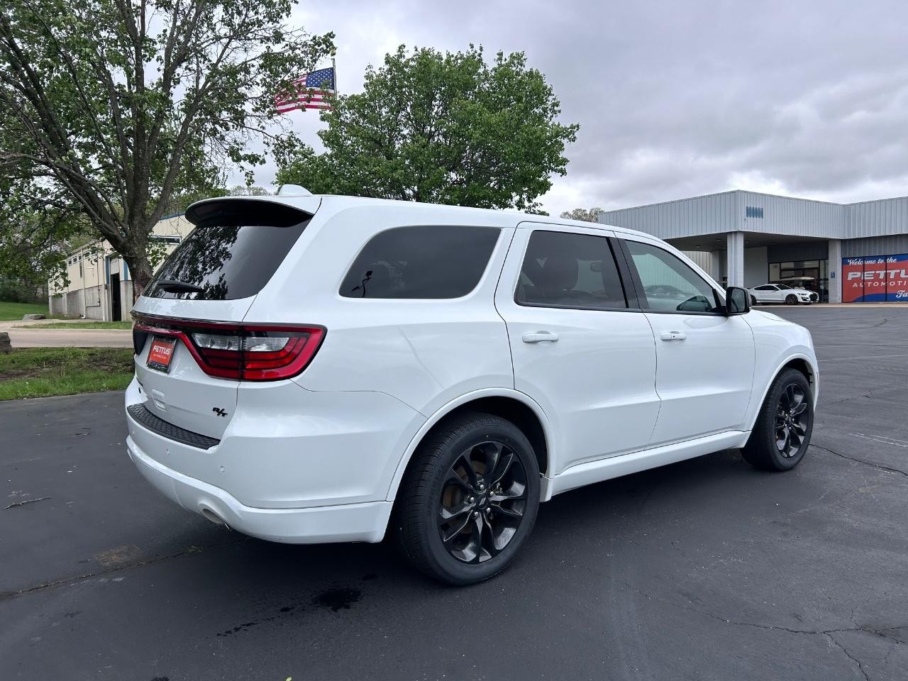 2022 White Knuckle Clearcoat Dodge Durango R/T AWD SUV