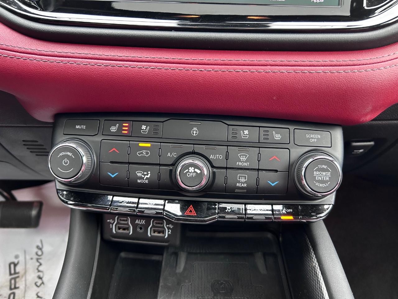 2022 White Knuckle Clearcoat Dodge Durango R/T AWD SUV
