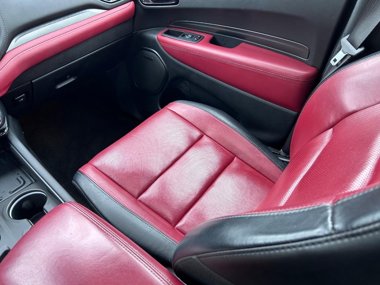 2022 White Knuckle Clearcoat Dodge Durango R/T AWD SUV
