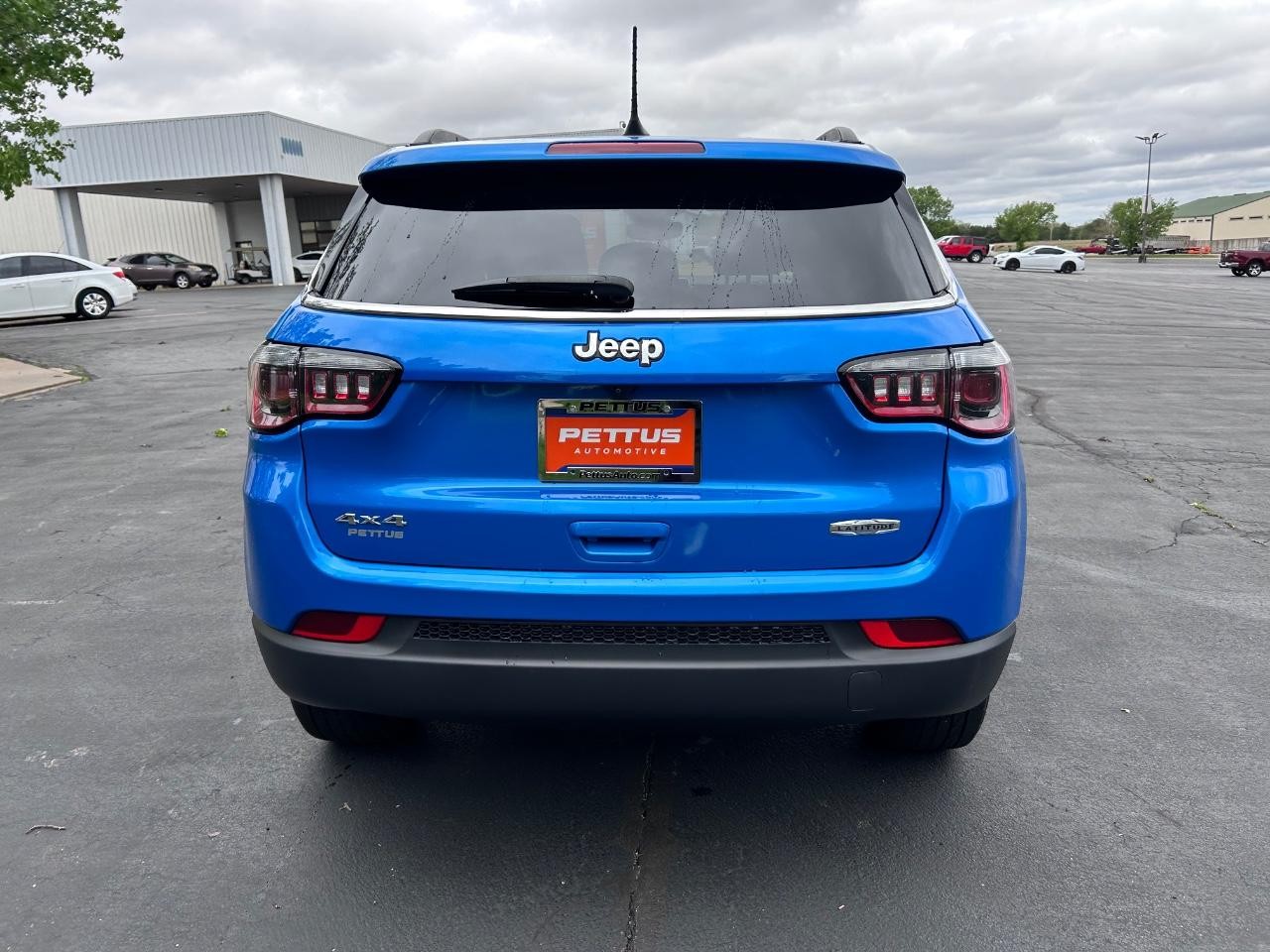 2022 Laser Blue Pearlcoat Jeep Compass Latitude 4X4 SUV
