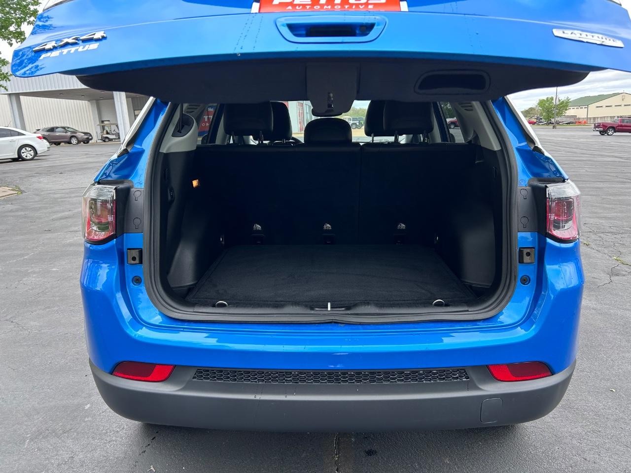 2022 Laser Blue Pearlcoat Jeep Compass Latitude 4X4 SUV