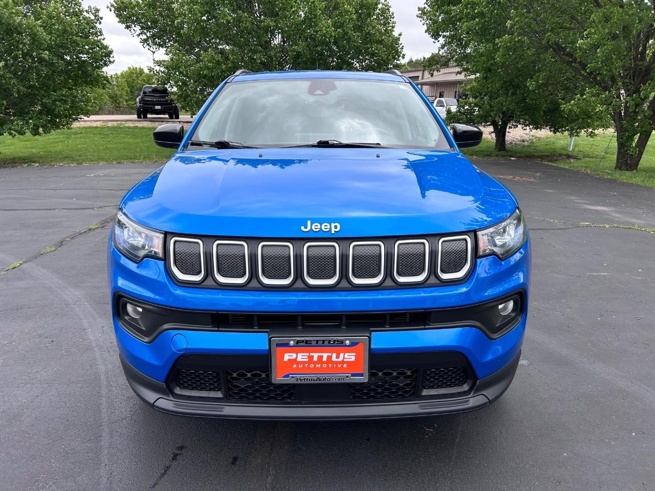 2022 Laser Blue Pearlcoat Jeep Compass Latitude 4X4 SUV
