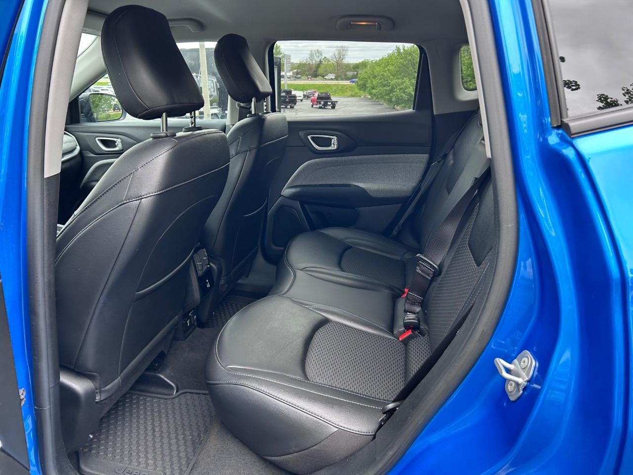 2022 Laser Blue Pearlcoat Jeep Compass Latitude 4X4 SUV