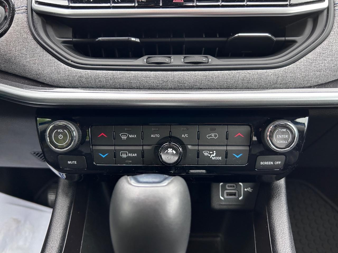 2022 Laser Blue Pearlcoat Jeep Compass Latitude 4X4 SUV