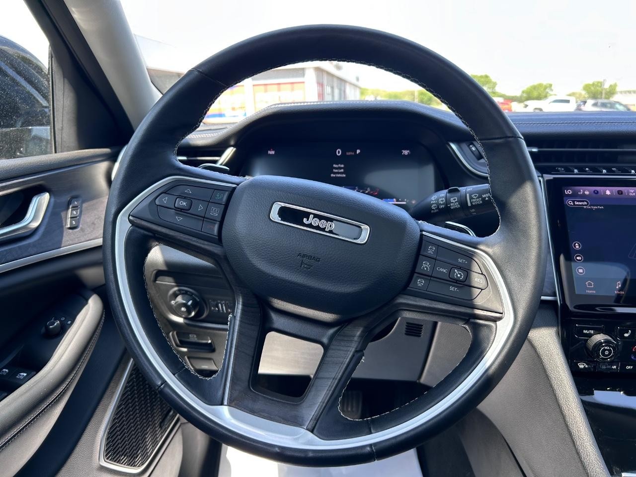2022 Baltic Gray Metallic Clearcoat Jeep Grand Cherokee L Limited 4X4 SUV