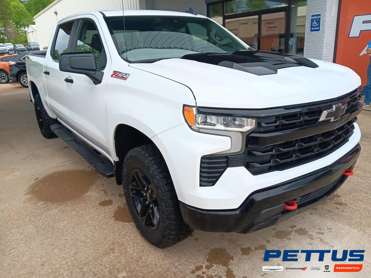 2023 Summit White Chevrolet Silverado 1500 LT Trail Boss Truck