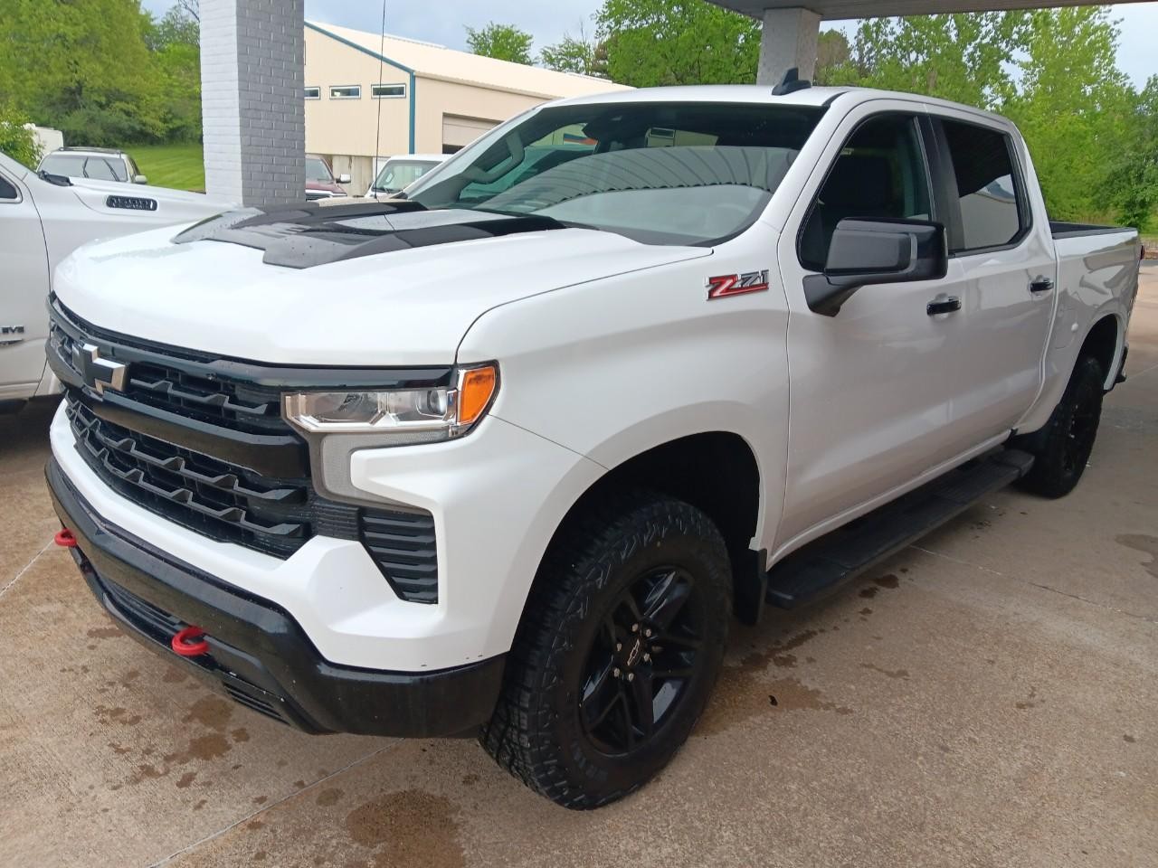 2023 Summit White Chevrolet Silverado 1500 LT Trail Boss 4X4 Truck