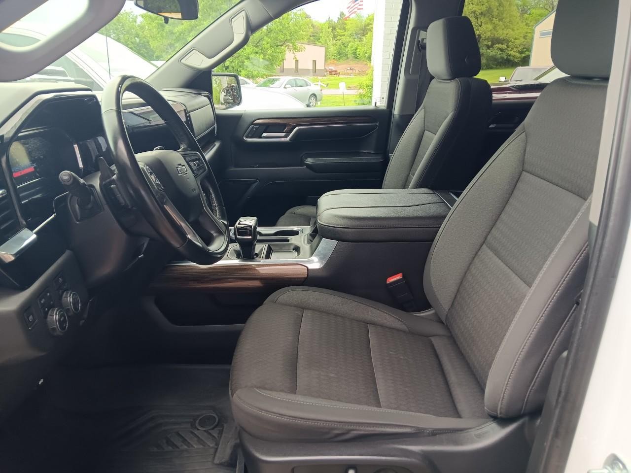 2023 Summit White Chevrolet Silverado 1500 LT Trail Boss 4X4 Truck