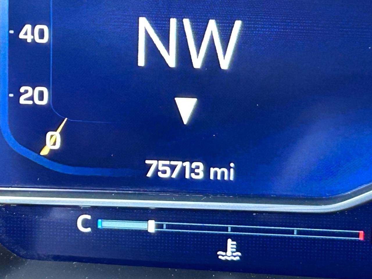 Chevrolet Silverado 1500 Vehicle Full-screen Gallery Image 20