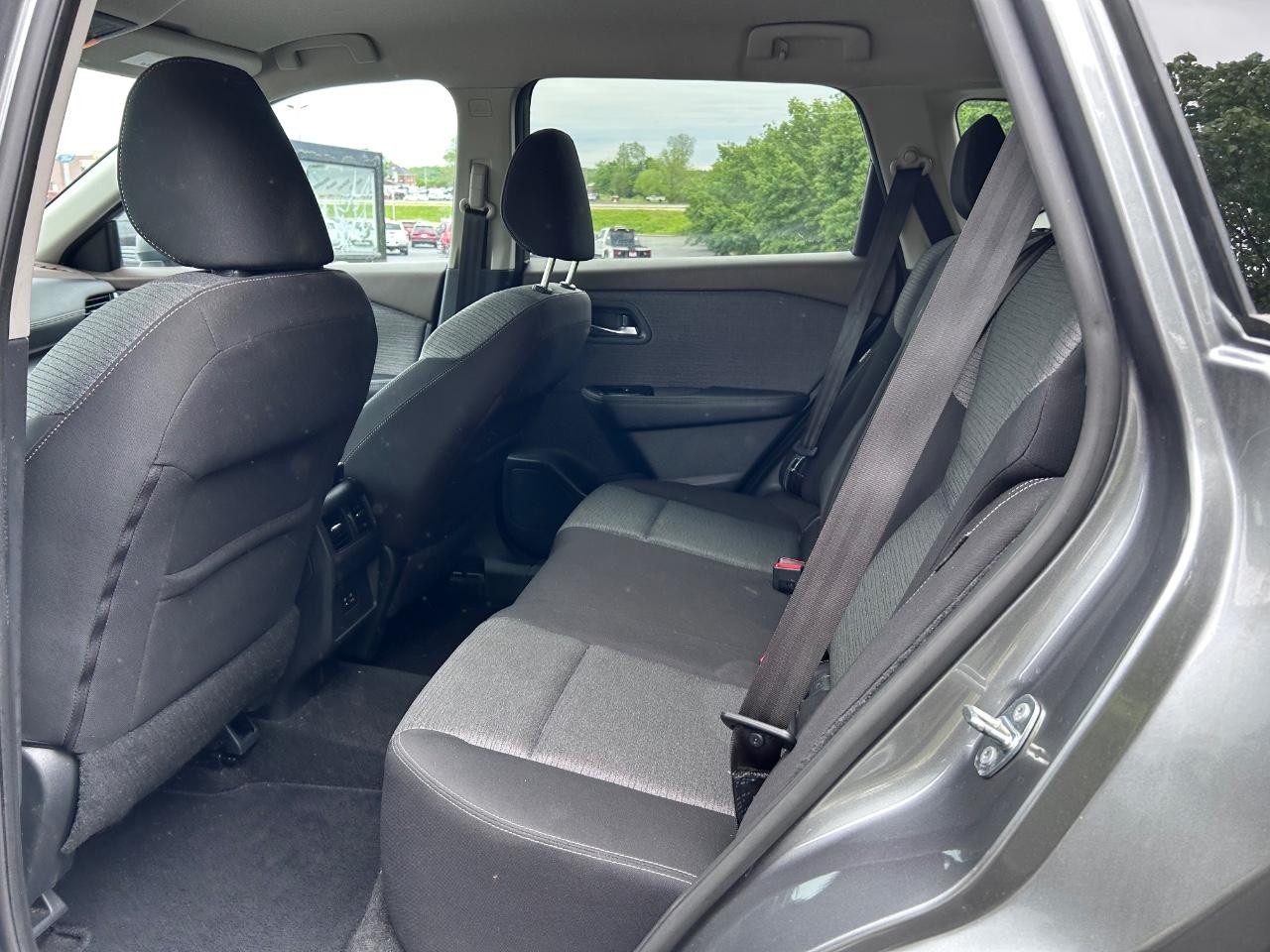 2021 Gun Metallic Nissan Rogue SV AWD SUV